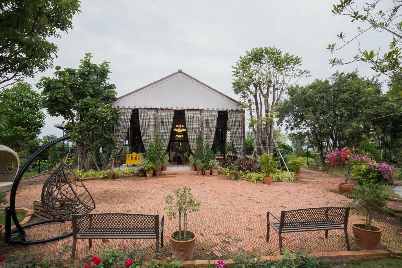 Thanburi Resort Чомтонг Екстер'єр фото